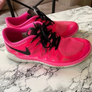 NIKE free 5.0 women’s sneakers pink size 8